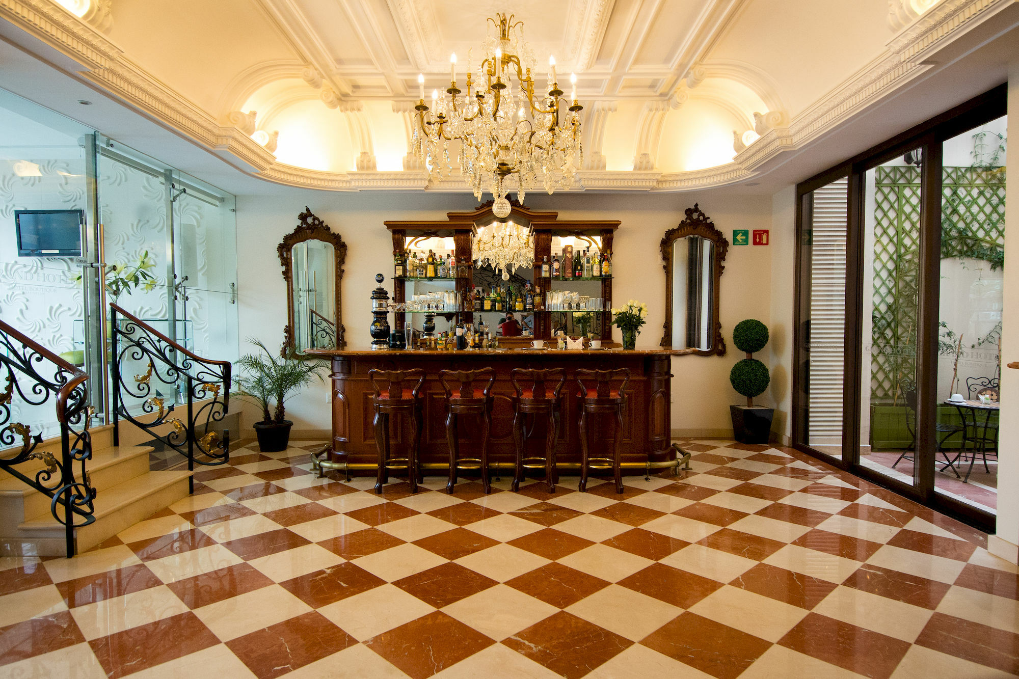 Grand Hotel Tepatitlan Extérieur photo